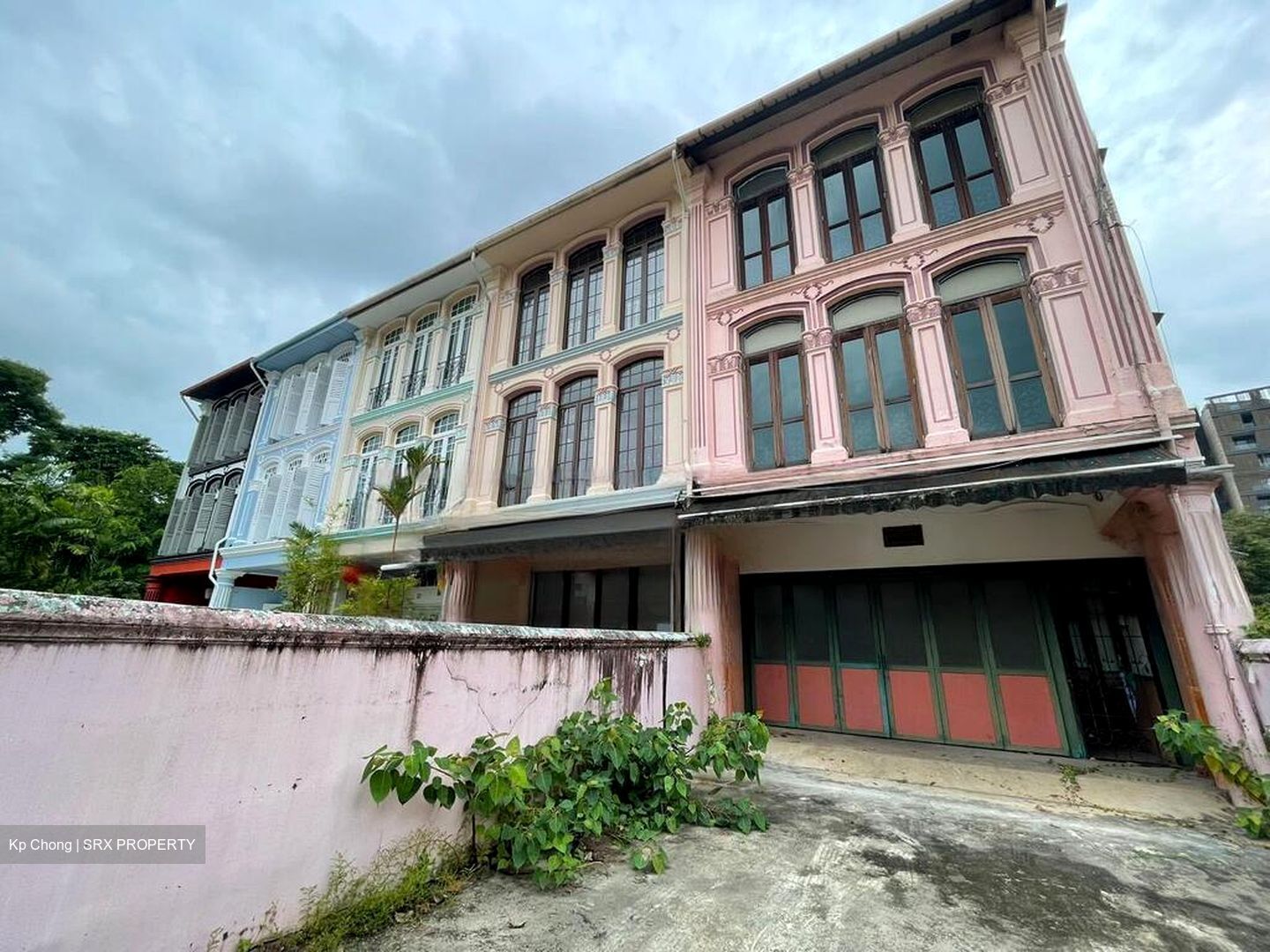Orchard Road (D9), Terrace #485805421